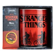 Stranger Things Taza y Pegatinas XL